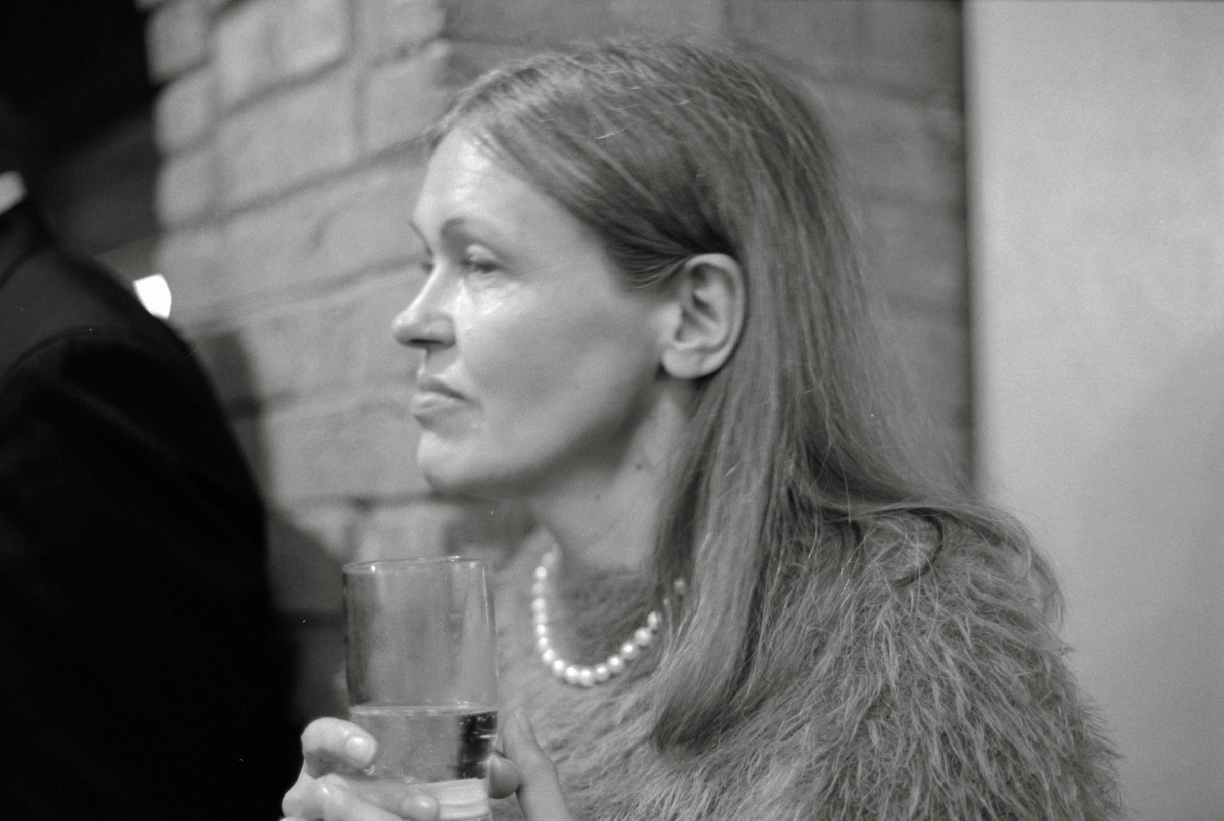 AHP F2001 05 002 sc240901 img10 NLP